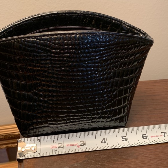 Elizabeth Arden Makeup Bag - Picture 5 of 9